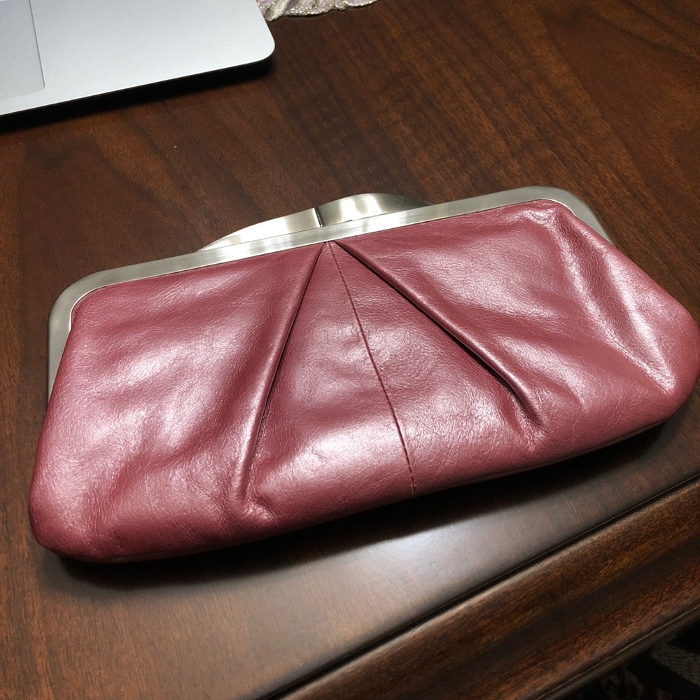 HOBO clutch